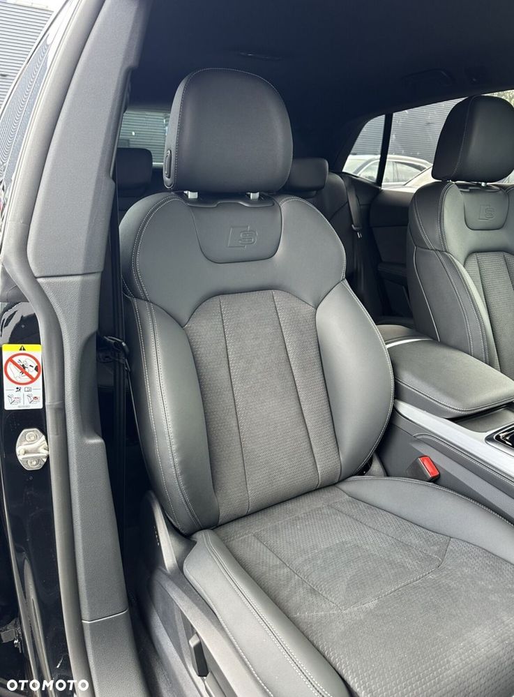 Audi Q8 - 30