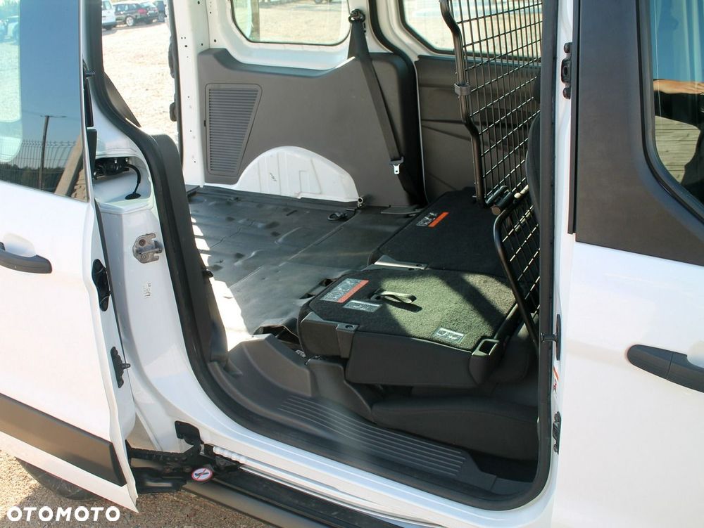 Ford Transit Connect - 11