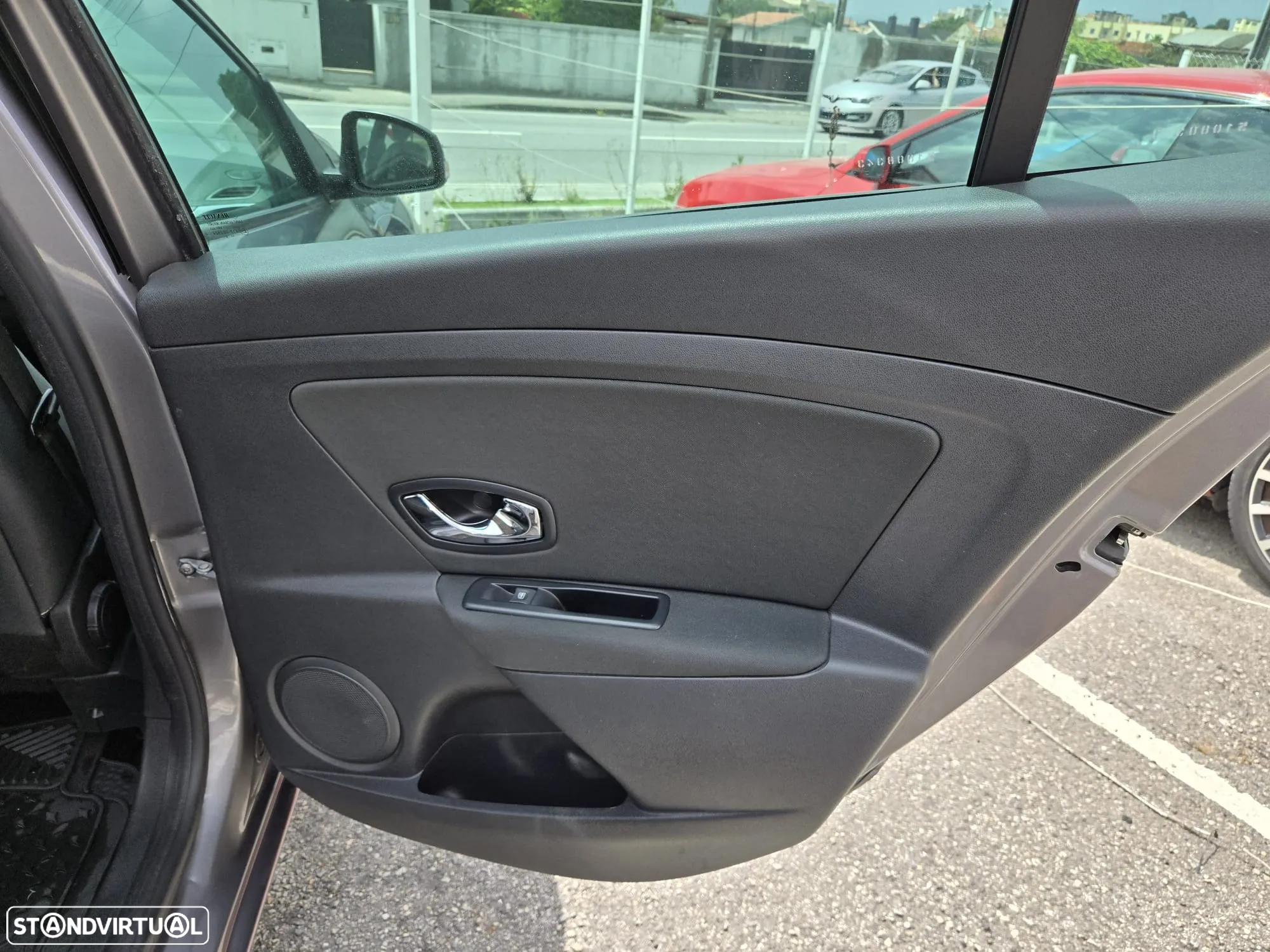 Renault Mégane Sport Tourer 1.5 dCi Limited SS - 13