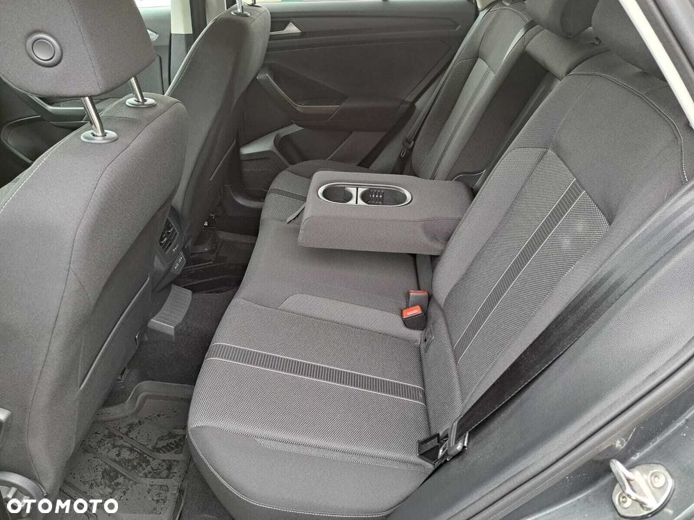 Volkswagen T-Roc 1.5 TSI Life DSG - 32