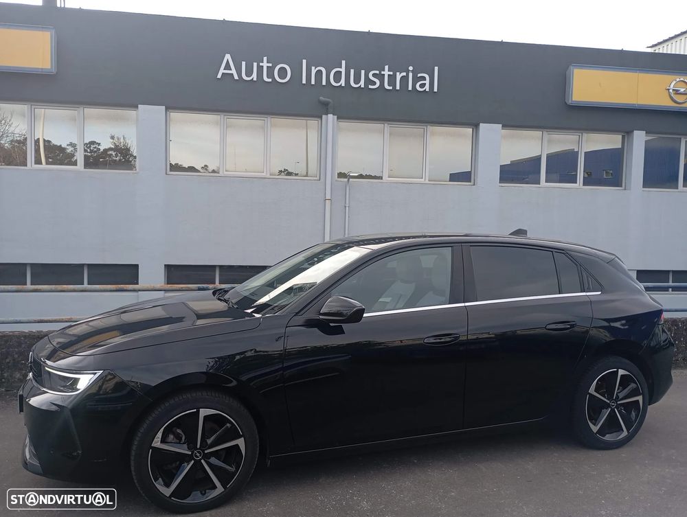 Opel Astra 1.5 D Elegance Aut. - 1