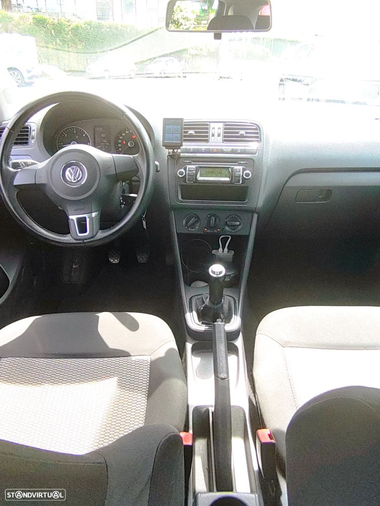 VW Polo 1.6 TDI Confortline BlueMotion - 9
