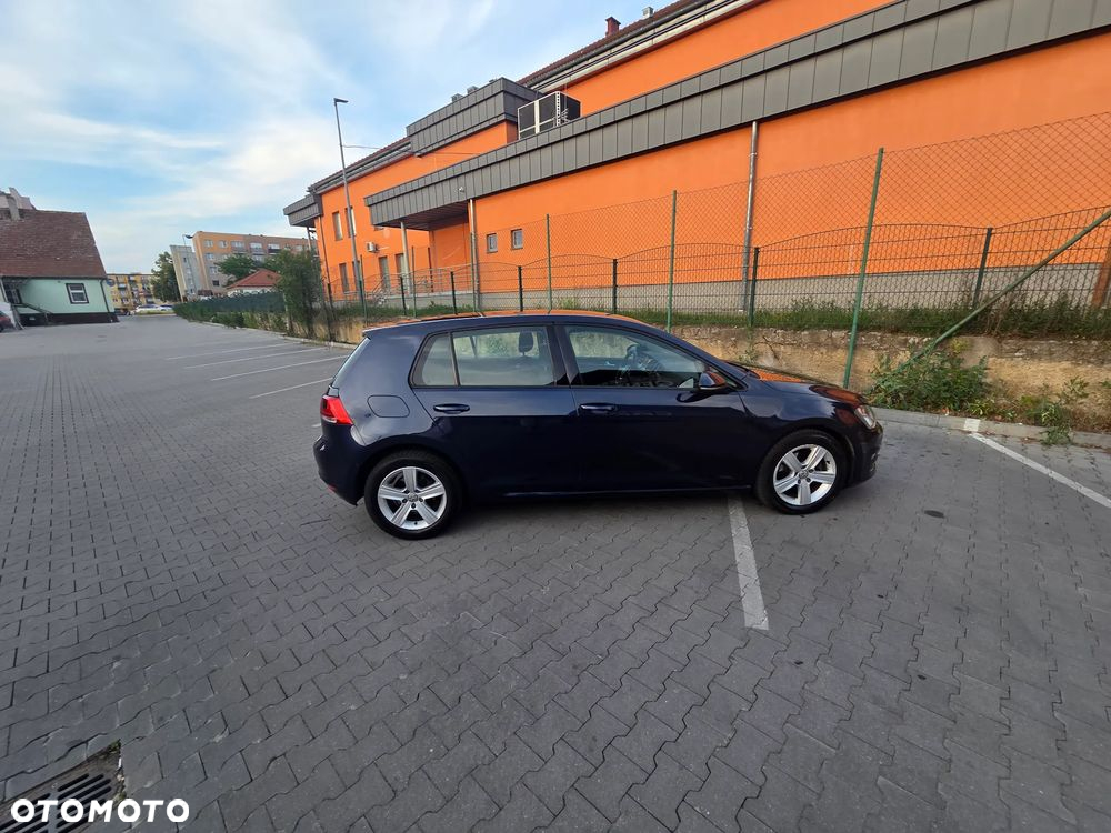 Volkswagen Golf VI 1.6 TDI Comfortline - 13
