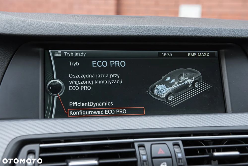 BMW Seria 5 M550d xDrive - 23