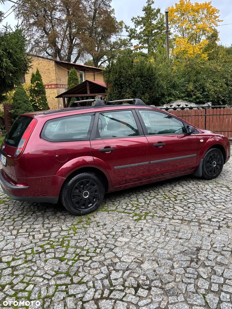 Ford Focus 1.6 Comfort - 4