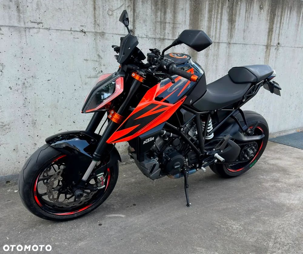 KTM Super Duke - 1