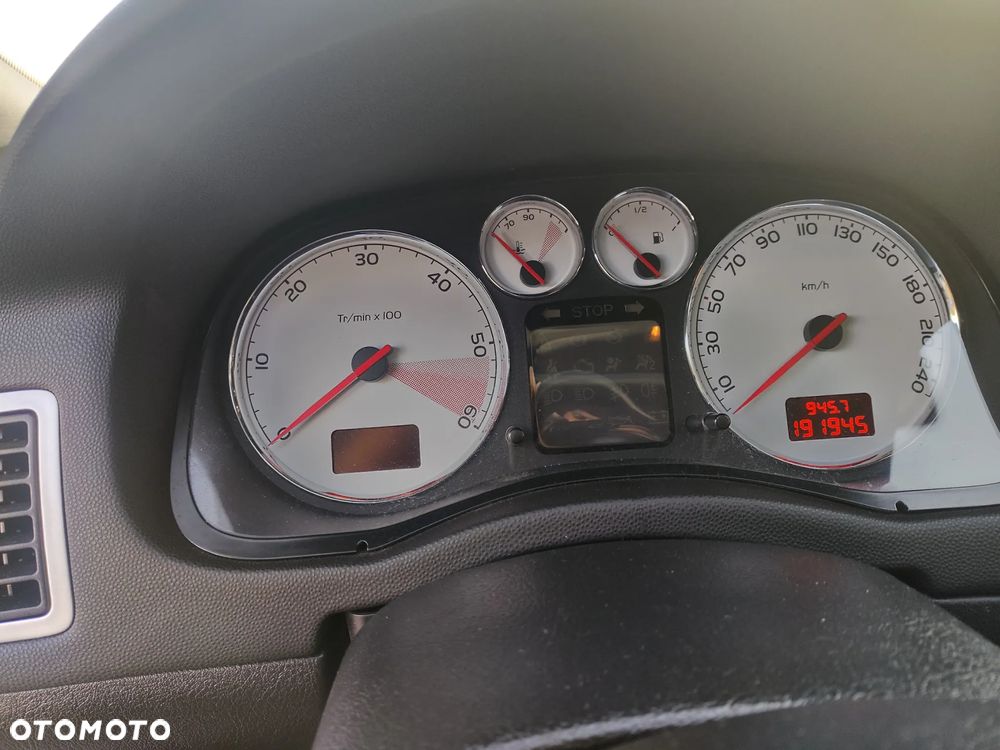 Peugeot 307 CC HDi FAP 135 Epok - 12