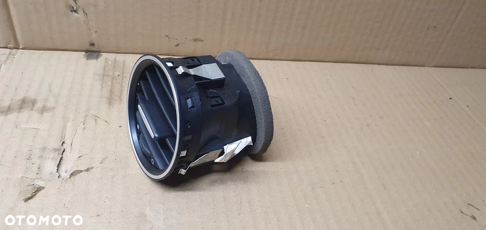 Kratka nawiewu powietrza lewy przód Fiat Punto EVO 226721 - 4