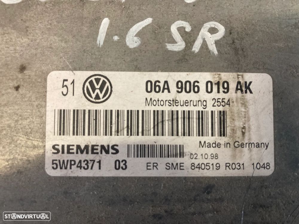CENTRALINA DO MOTOR VOLKSWAGEN GOLF IV / AUDI A3 1.6SR 06A906019AK 5WP4371 - 2