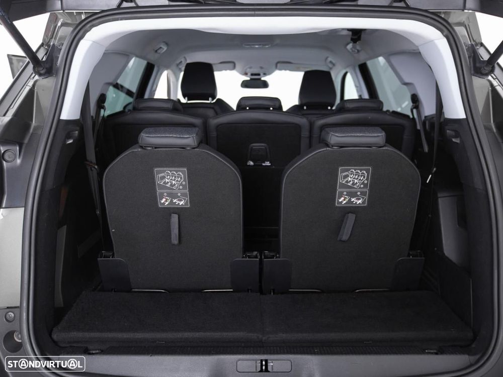 Peugeot 5008 - 13