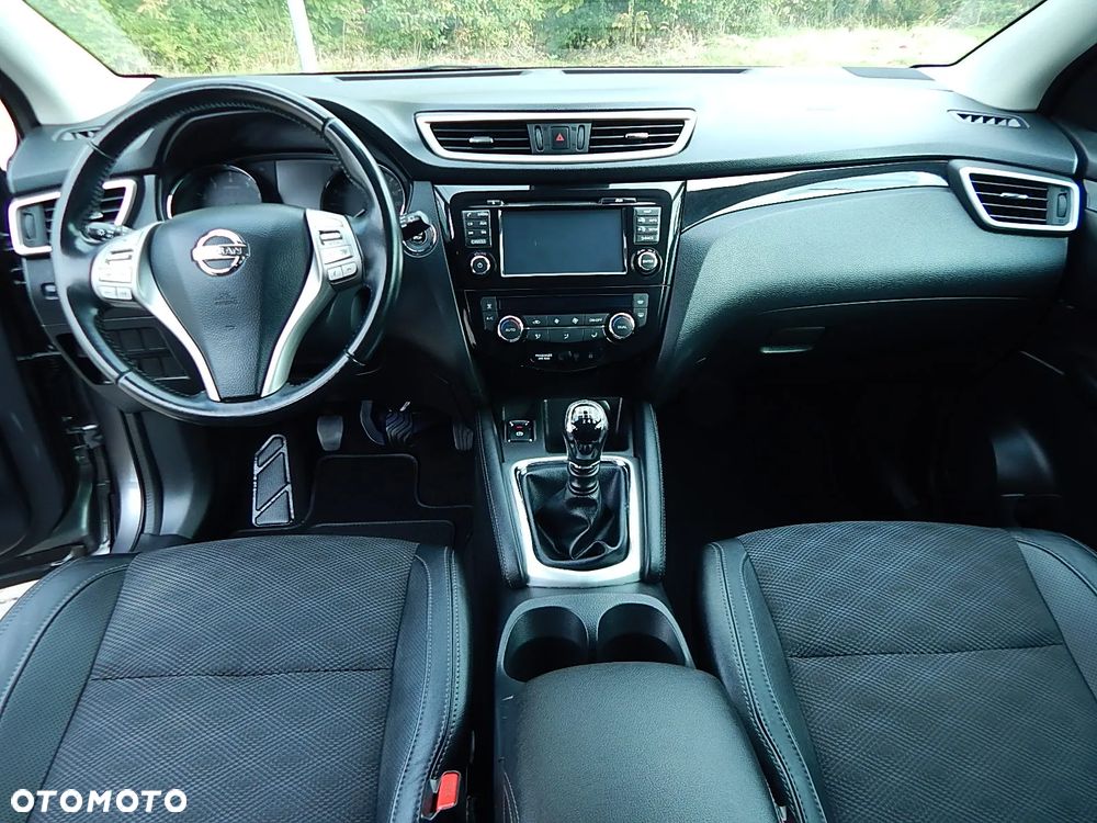 Nissan Qashqai 1.2 DIG-T N-Vision EU6 - 14