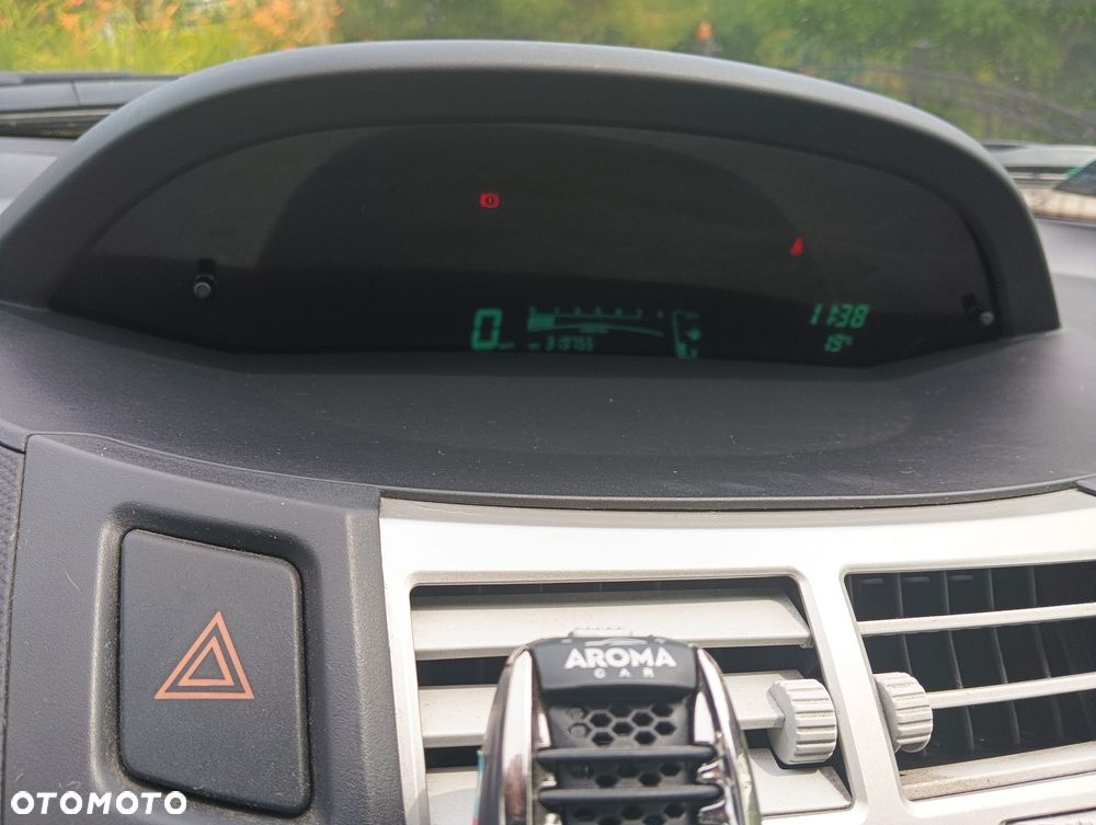 Toyota Yaris - 4