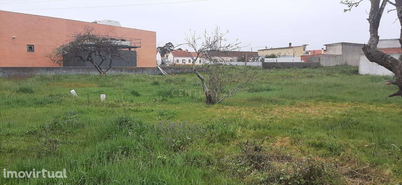 Terreno com 2256m2 ao lado Pingo Doce Embra - Grande imagem: 3/5