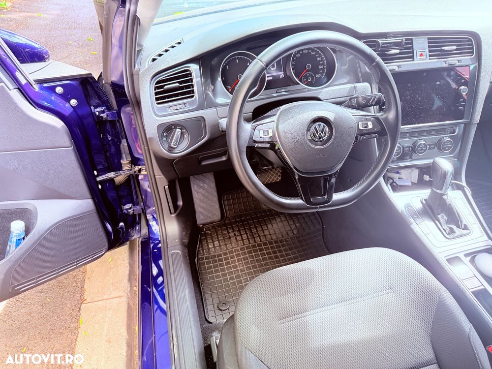 Volkswagen Golf 1.6 TDI DPF BMT DSG Trendline - 10