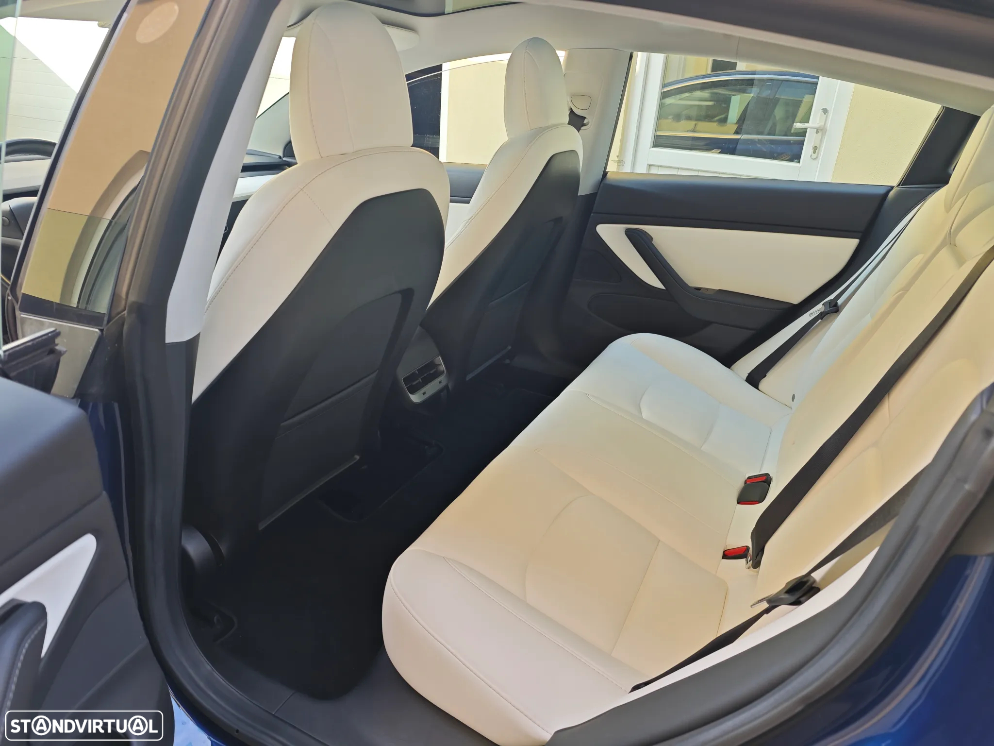 Tesla Model 3 Long Range AWD Dual Motor Performance - 29