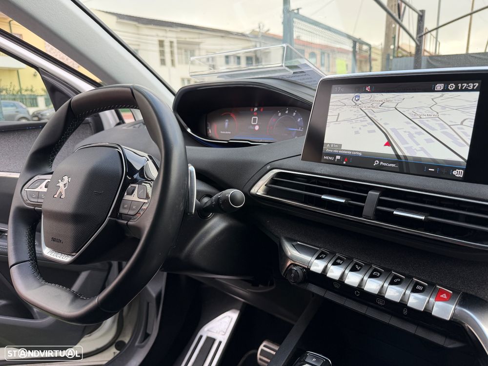 Peugeot 5008 PureTech 130 EAT8 Stop & Start Roadtrip - 15