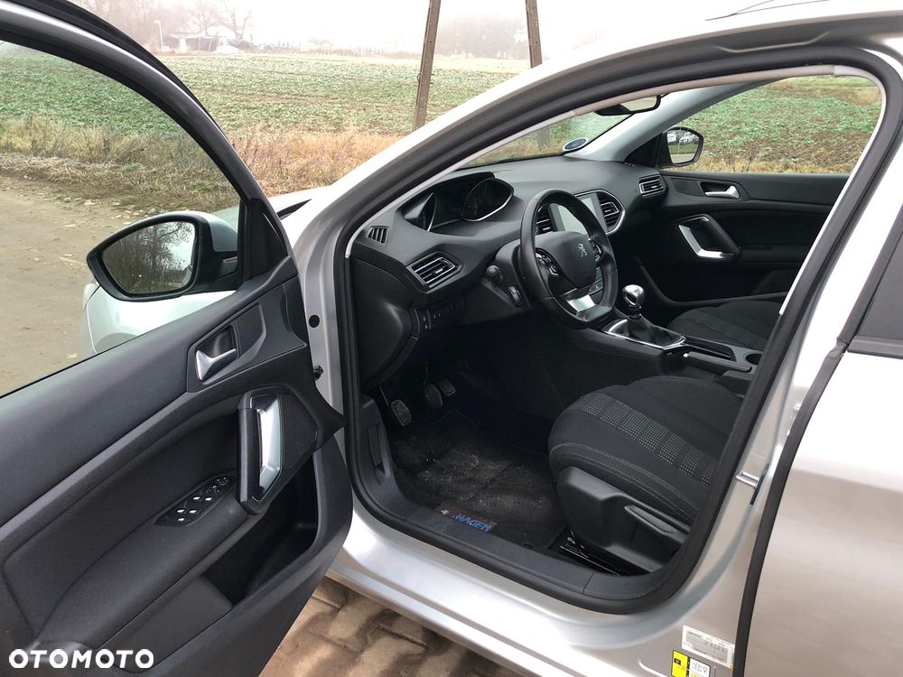 Peugeot 308 BlueHDi 120 Stop & Start Winter Edition - 9