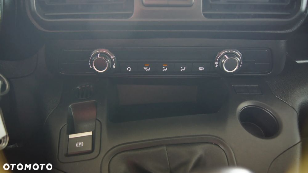 Opel COMBO - 25