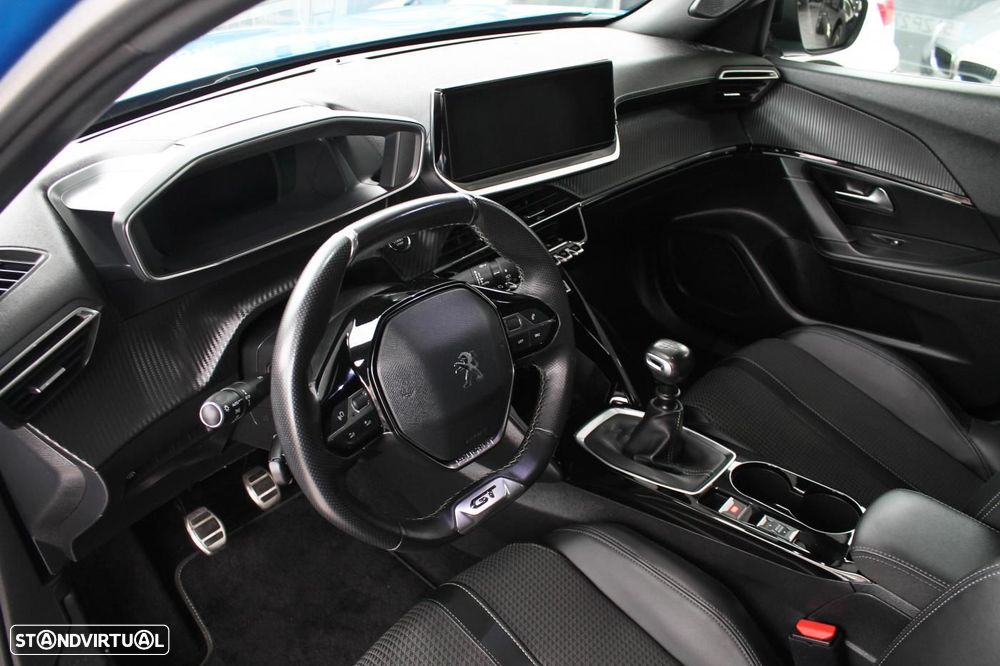 Peugeot 2008 PureTech 130 GT - 16