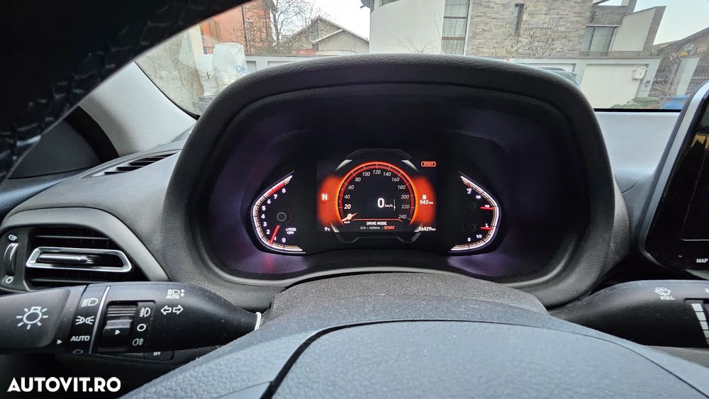 Hyundai i30 1.5 T-GDI 160CP MHEV 5DR M/T Exclusive - 9