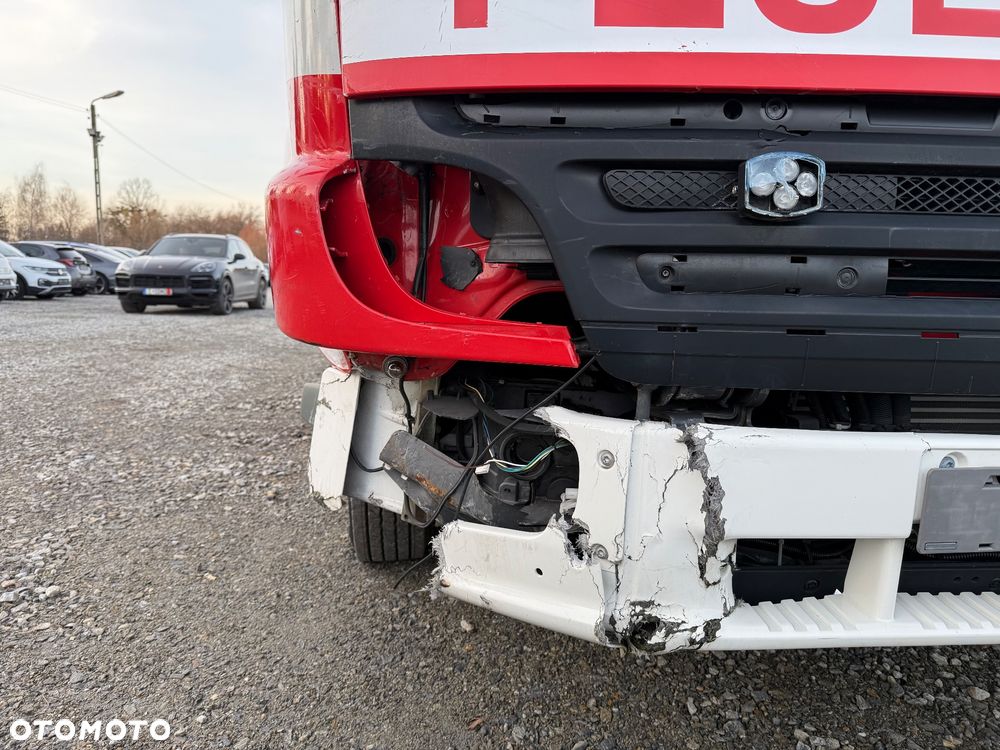 Mercedes-Benz ATEGO 818 4x2 - 36