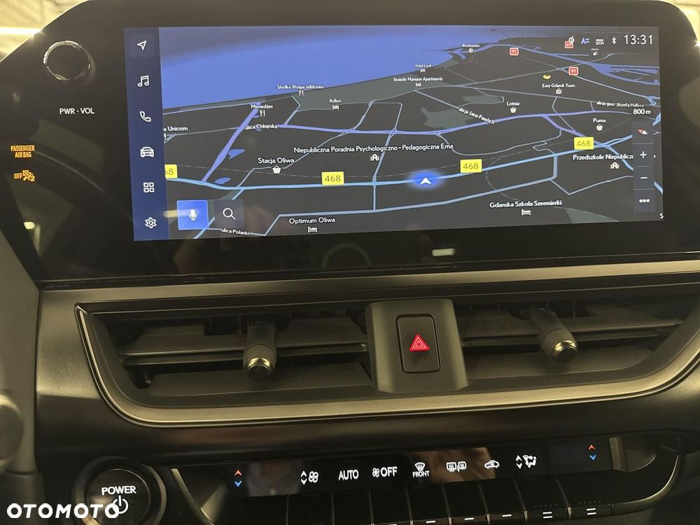 Lexus UX 250h GPF F Sport Design 2WD - 18