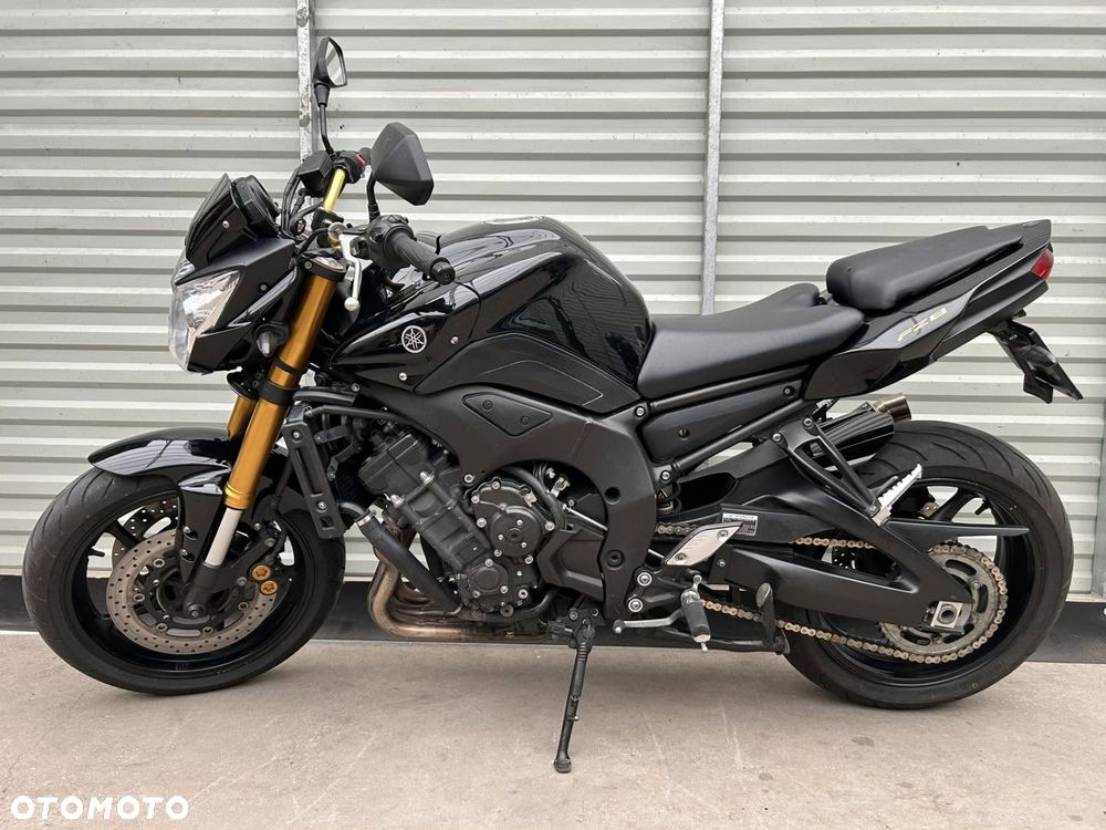 Yamaha FZ8 - 3