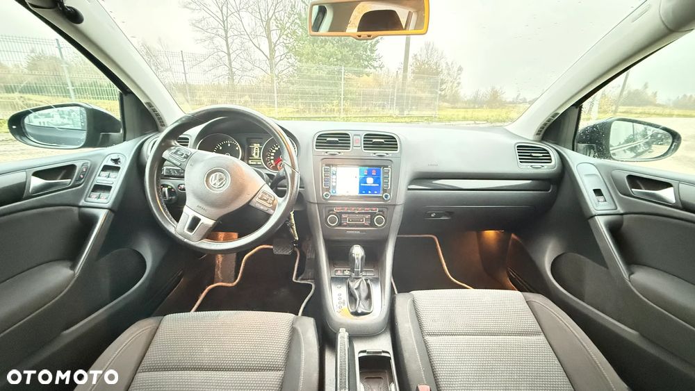 Volkswagen Golf 2.0 TDI DPF DSG Team - 12