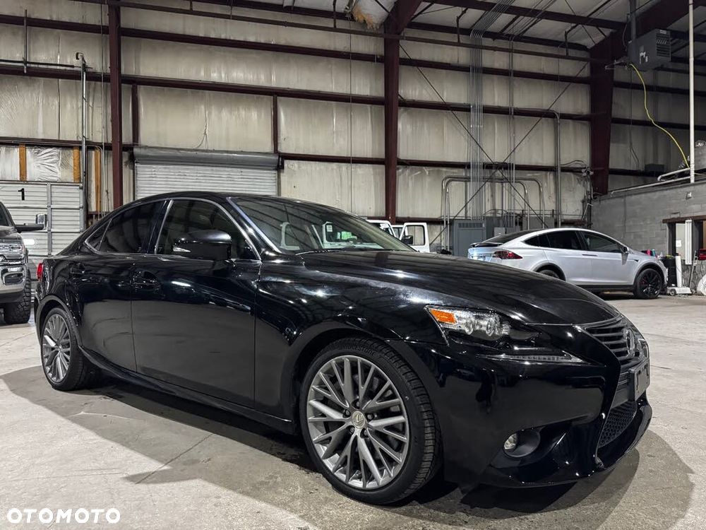 Lexus IS 200t Prestige - 2