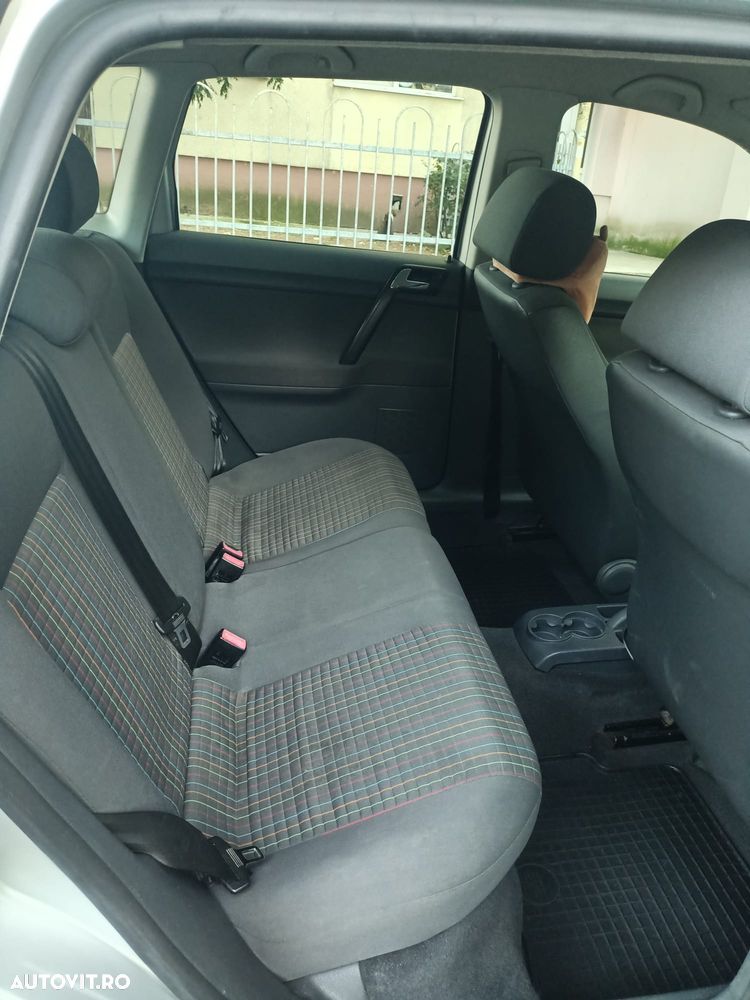 Volkswagen Polo 1.2 Attractive - 8