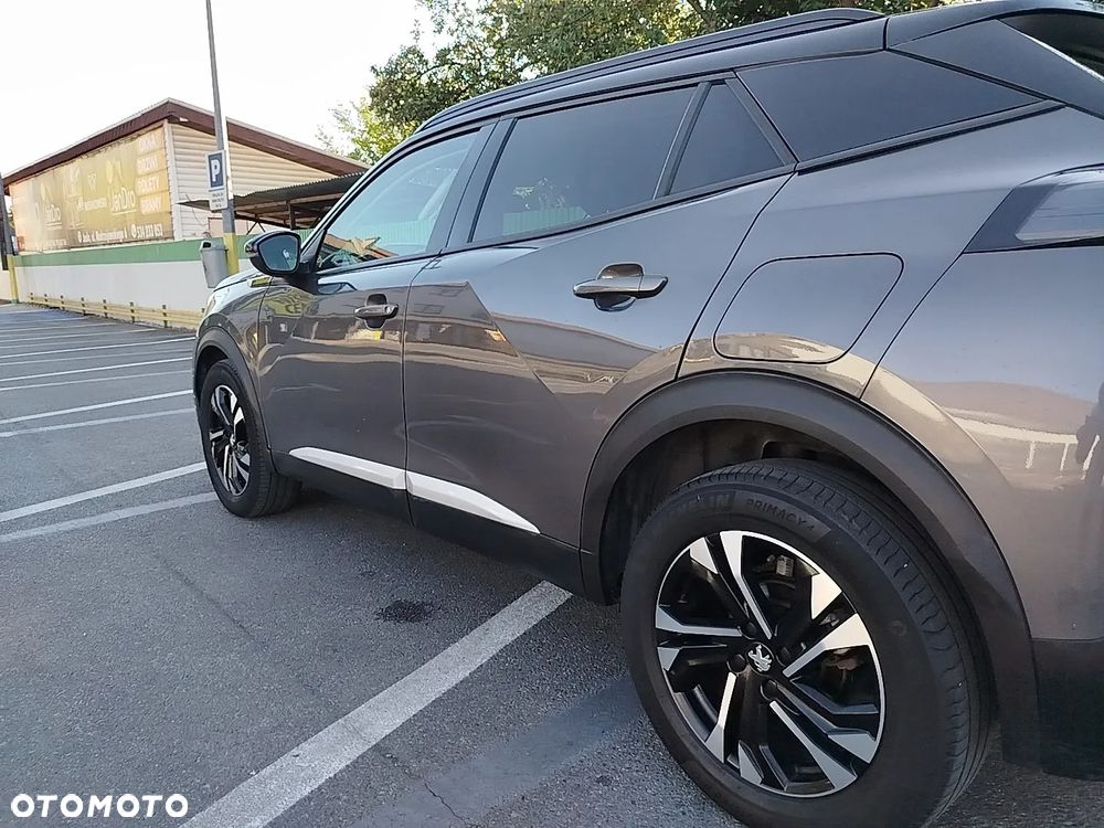 Peugeot 2008 PureTech 130 EAT8 Allure - 29