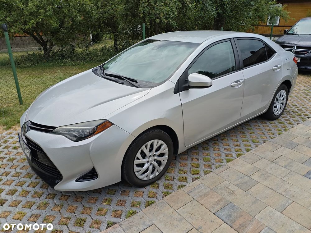 Toyota Corolla - 1