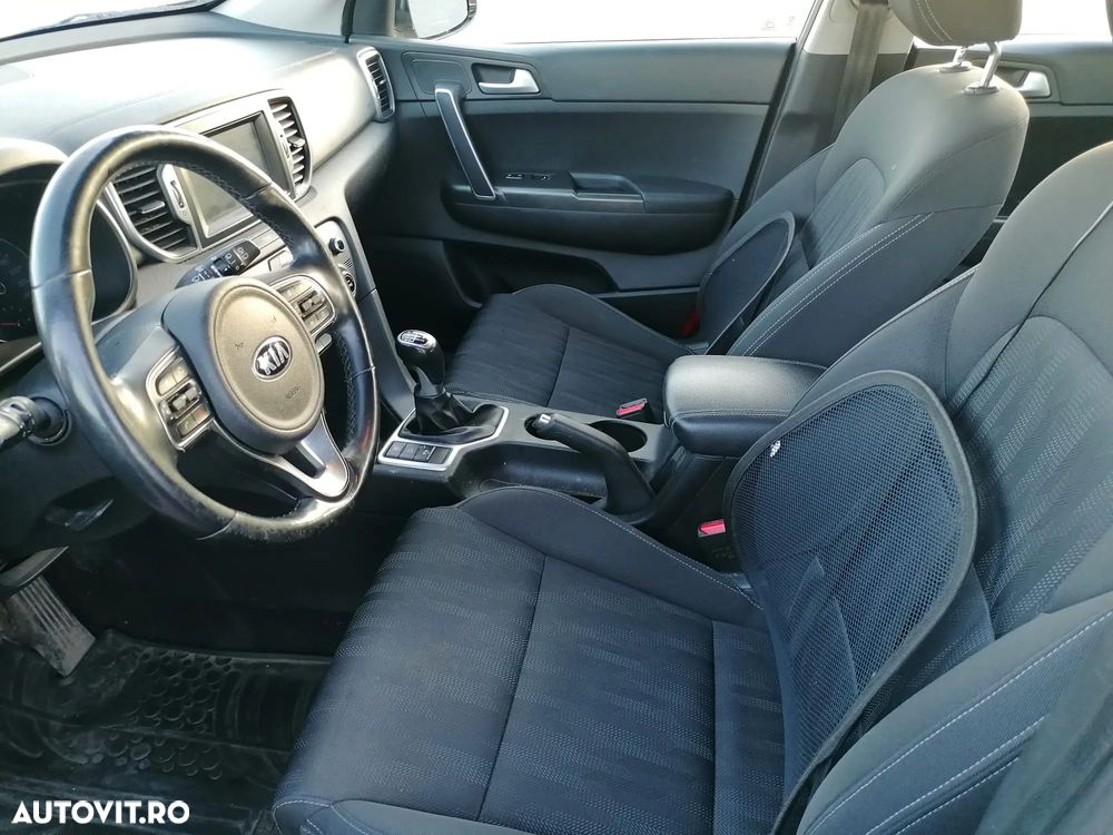 Kia Sportage 1.6 GDI 6MT 4x2 Classic - 16