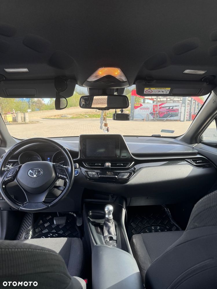 Toyota C-HR - 9
