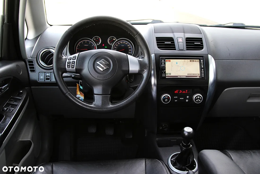 Suzuki SX4 1.6 Premium 4WD - 20