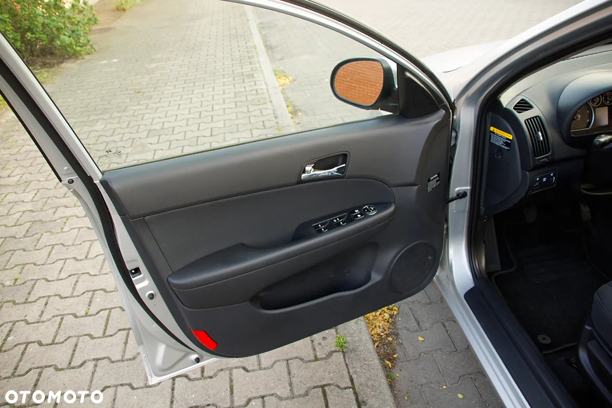 Hyundai i30 1.6 CRDi Premium - 14