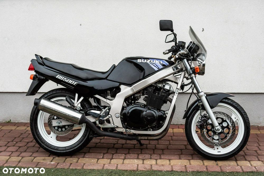 Suzuki GS - 3