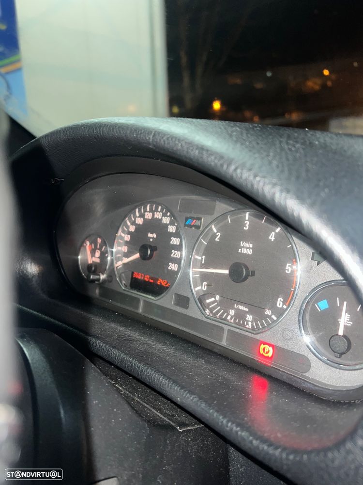 BMW 318 tds Touring - 18