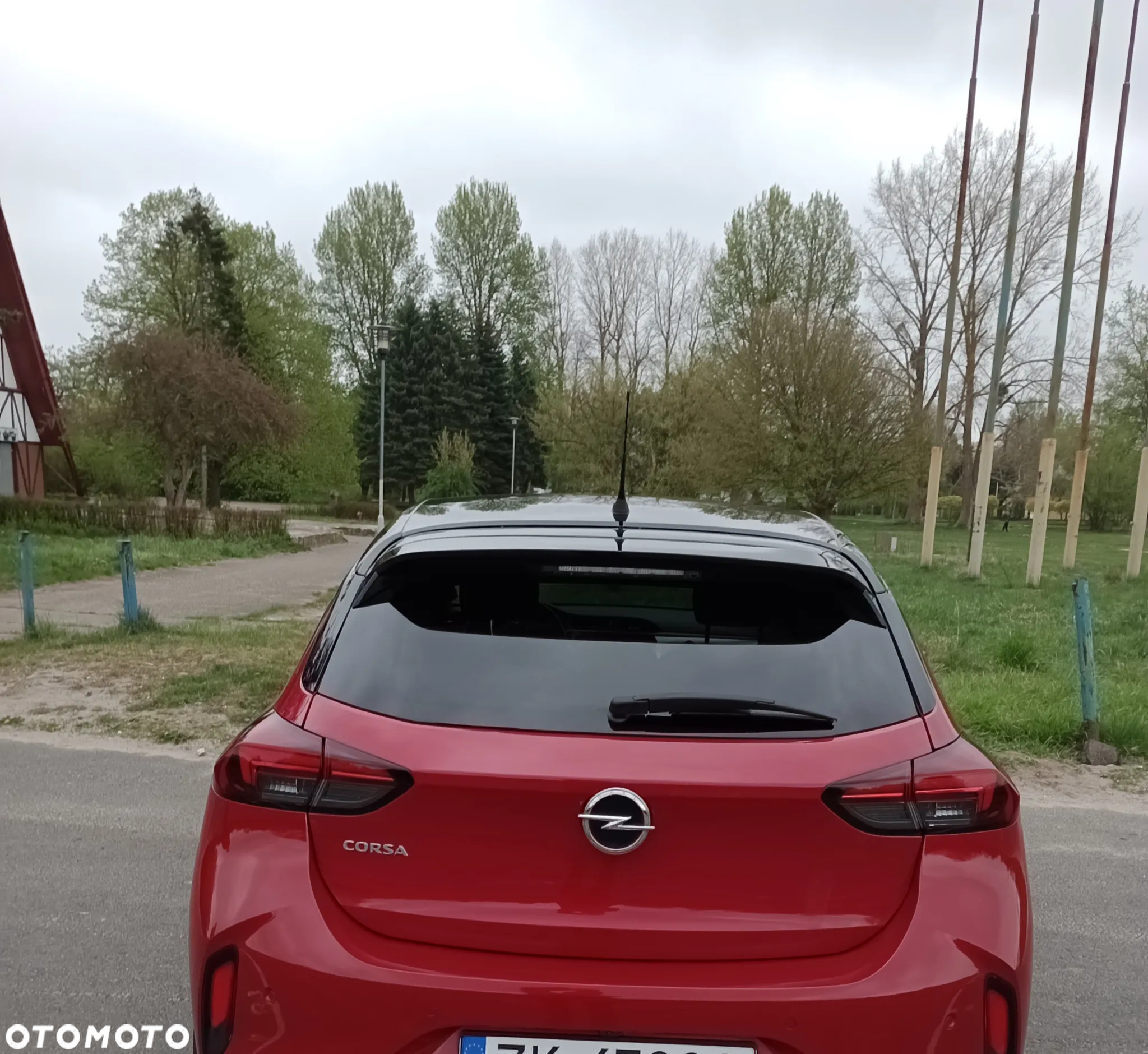 Opel Corsa 1.2 GS Line S&S - 4