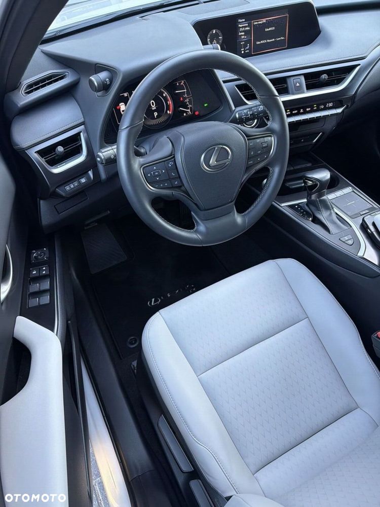 Lexus UX 200 GPF F Impression 2WD - 10