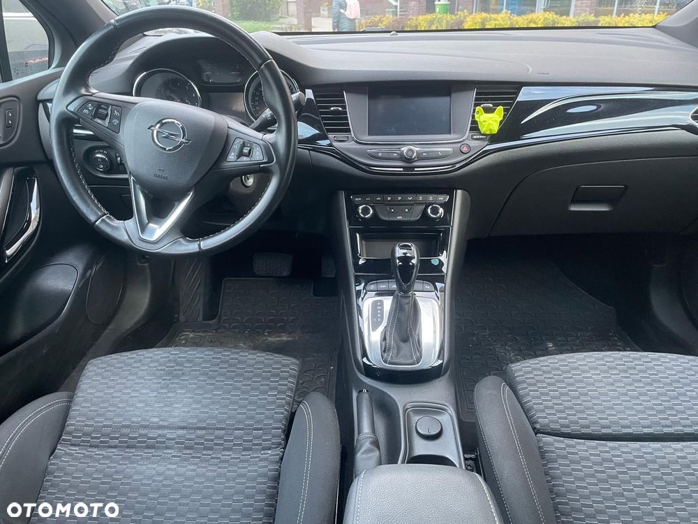 Opel Astra 1.6 T Dynamic S&S - 8