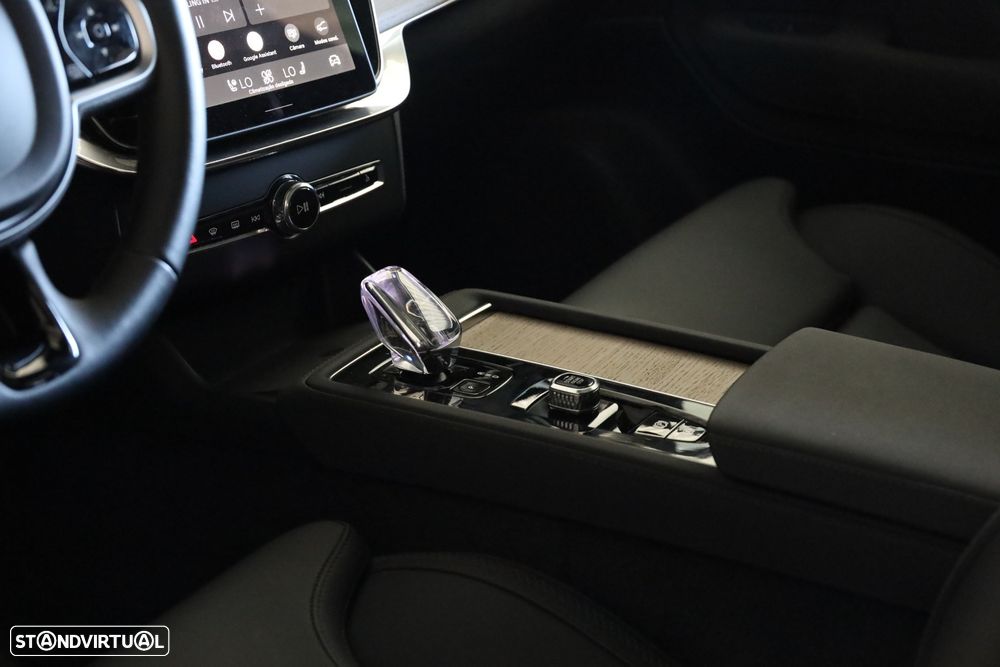 Volvo XC 90 T8 AWD Plus Dark - 17