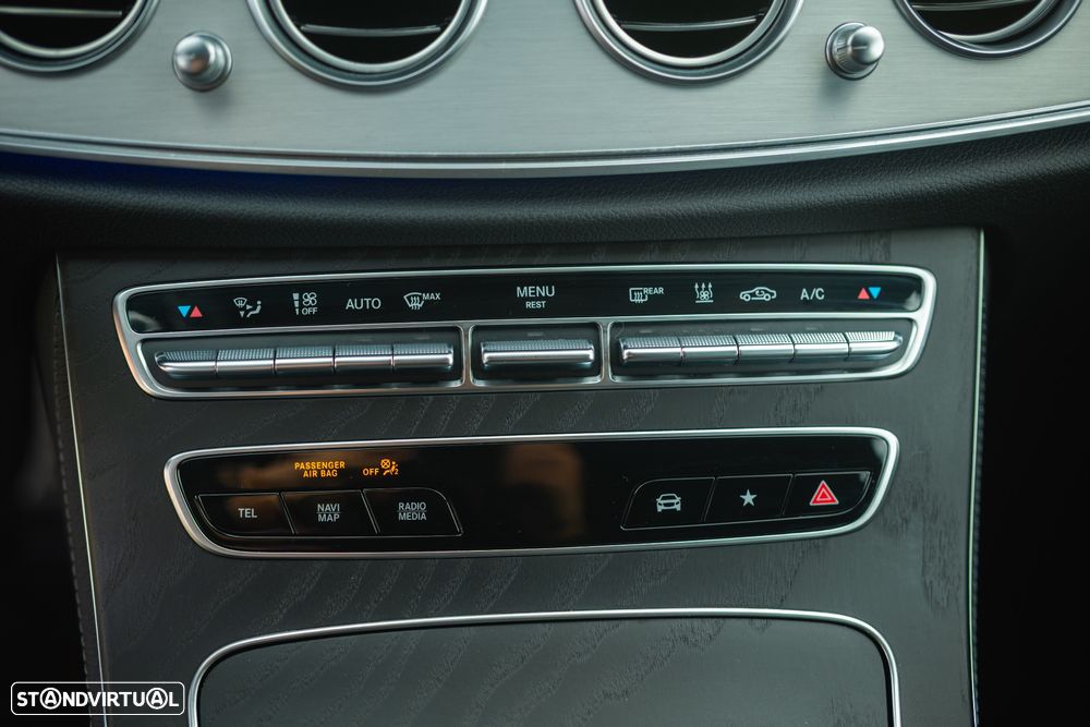 Mercedes-Benz E 300 de AMG Line - 31