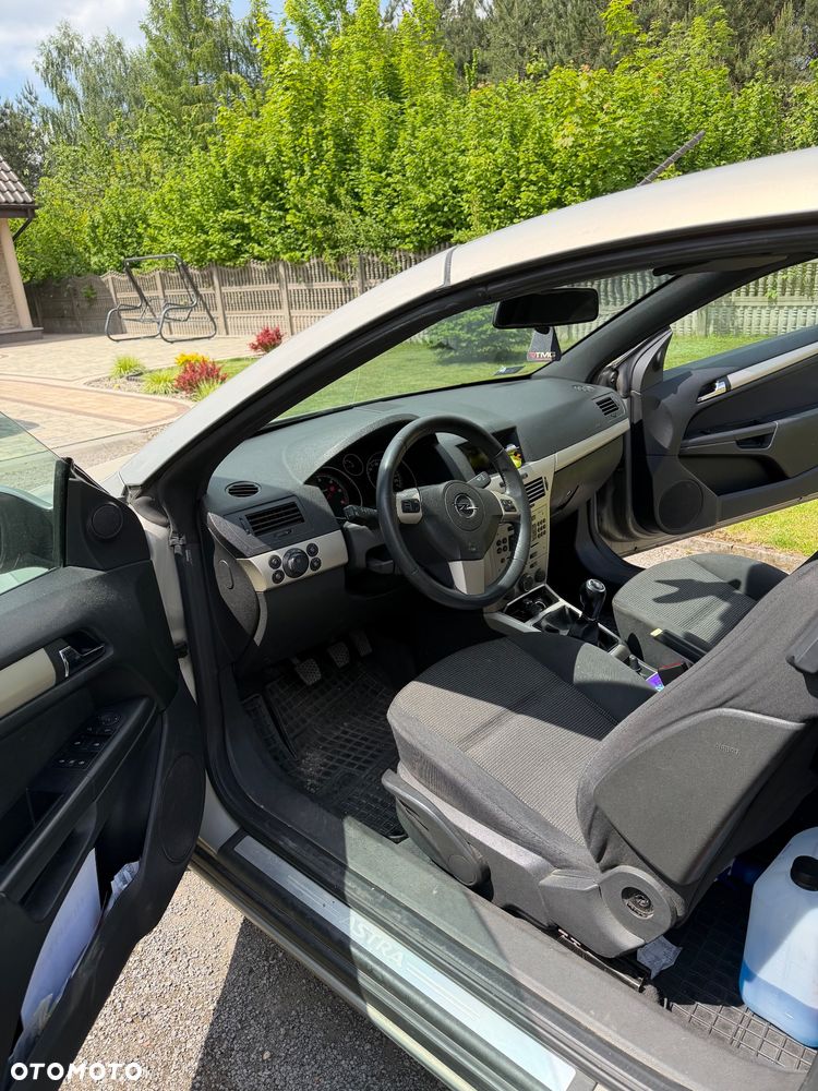 Opel Astra 1.9 CDTI Cosmo - 8