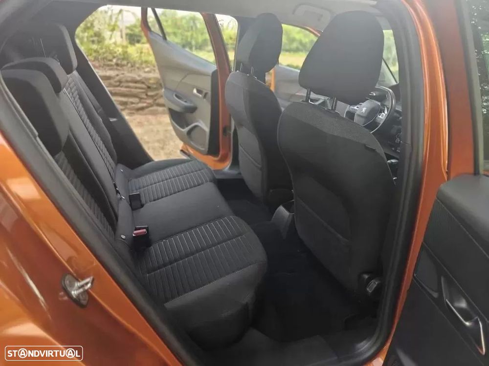 Peugeot 2008 1.2 PureTech Active Pack — fotografia 16
