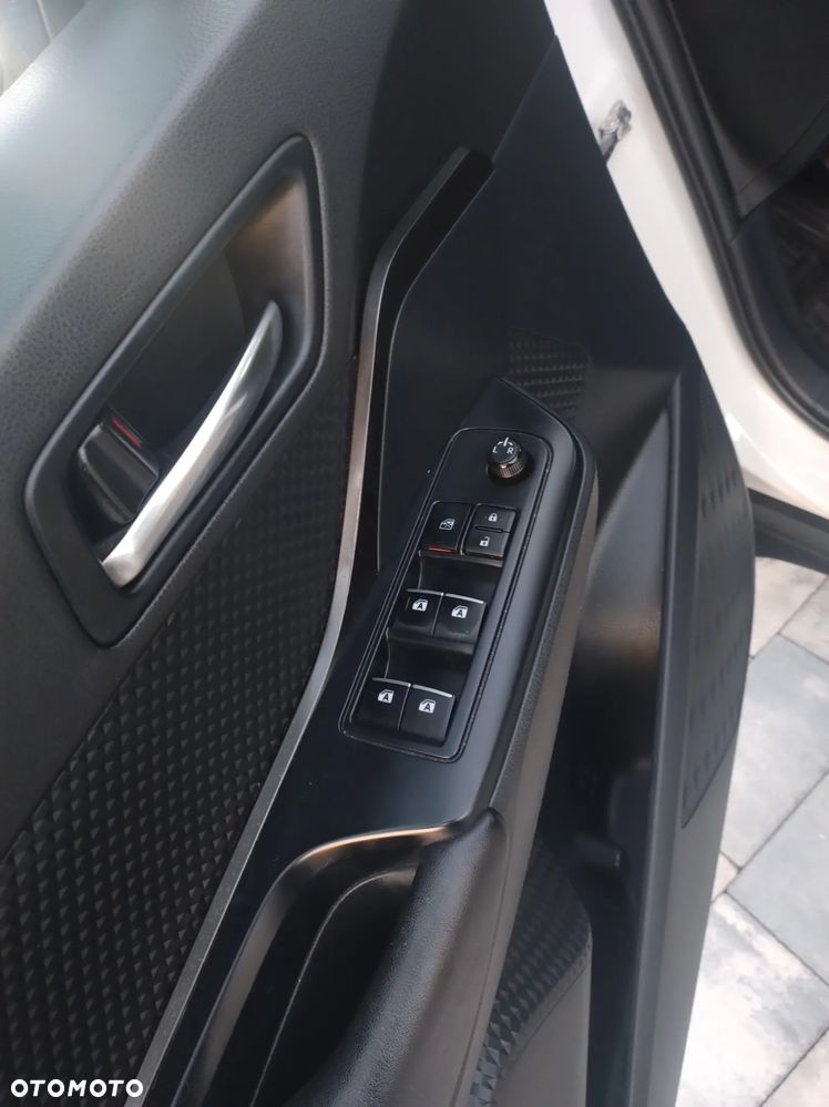 Toyota C-HR - 15