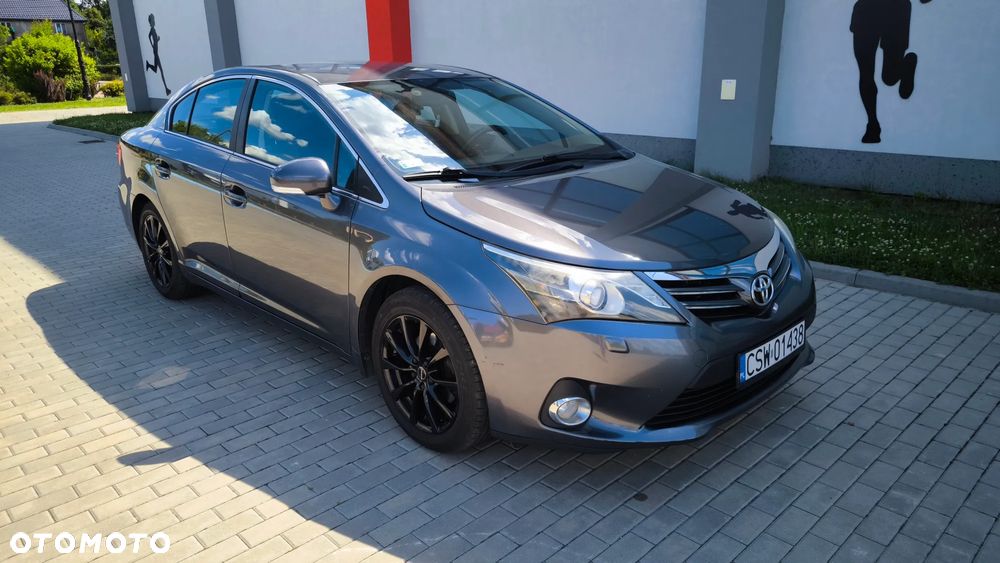 Toyota Avensis 1.8 Premium MS - 1