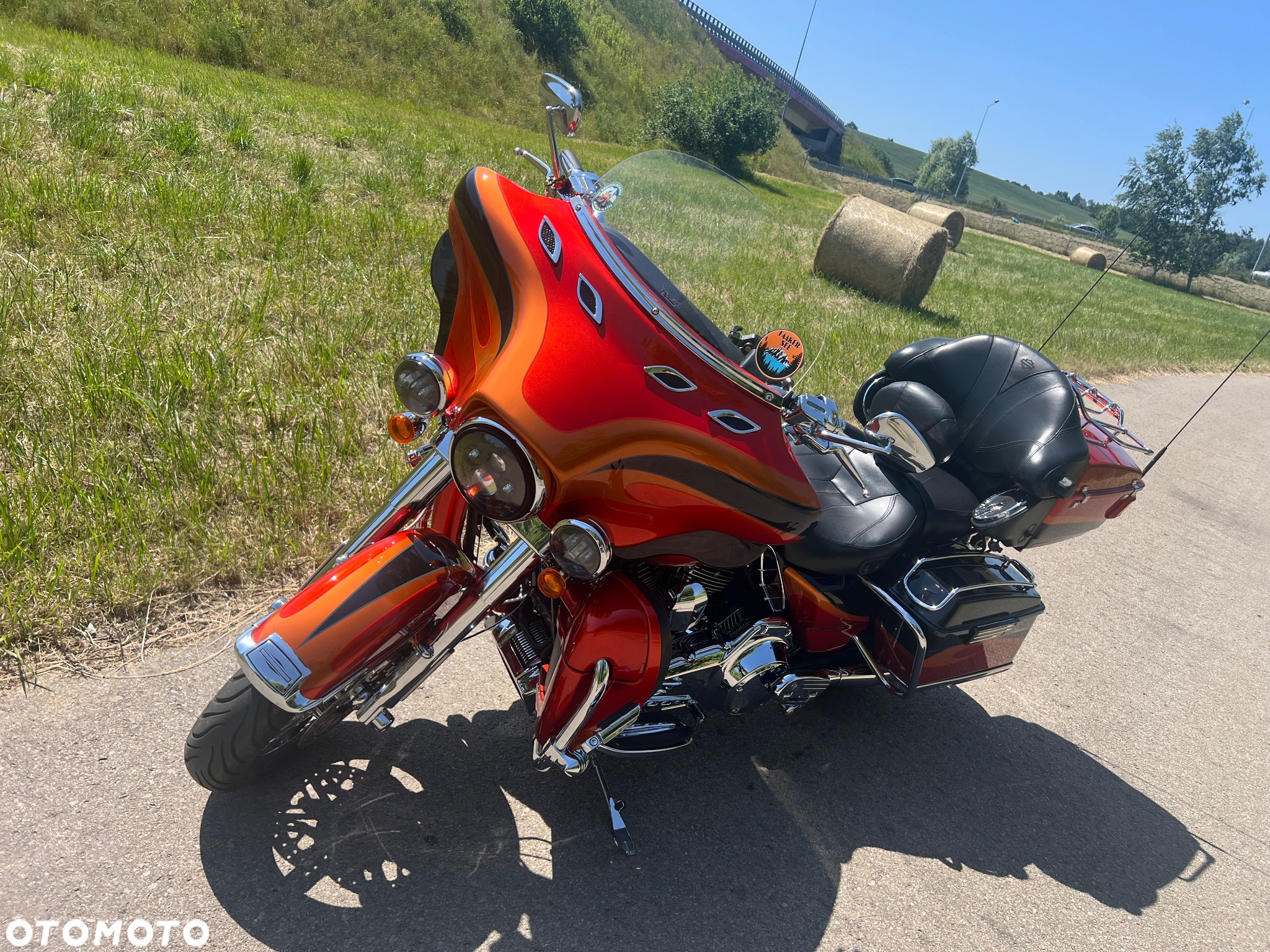 Harley-Davidson FLHTCU Ultra - 2