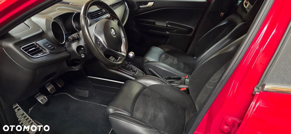 Alfa Romeo Giulietta ver-1-4-tb - 16