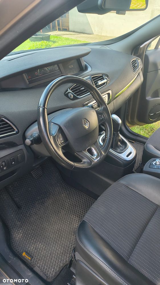 Renault Scenic dCi 110 EDC Bose Edition - 10